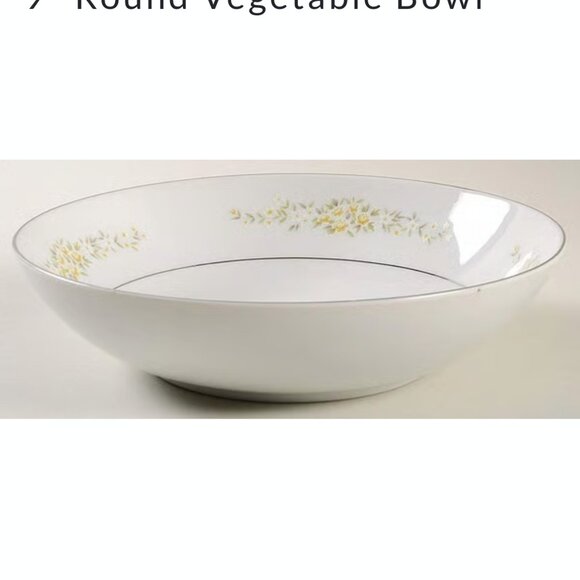Crown Victoria  - Carolyn - 9" round Vegetable bowl - Picture 1 of 4